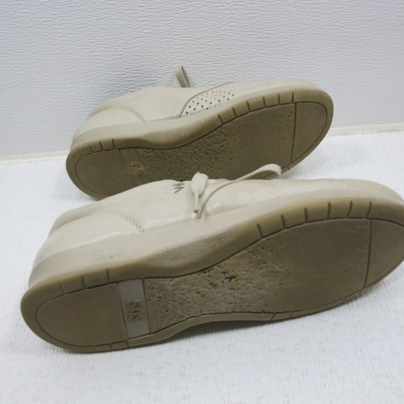 SAS Tripad Comfort Perforated Leather Casual Dress Walking Footwear Oxfords 7 W - Picture 2 of 6